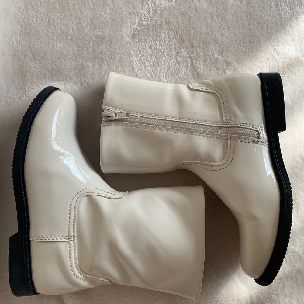 GIRLS Shoes SZ 12 H&M Girls Boots SZ 12.5 Nike SZ 12 - Picture 2 of 11